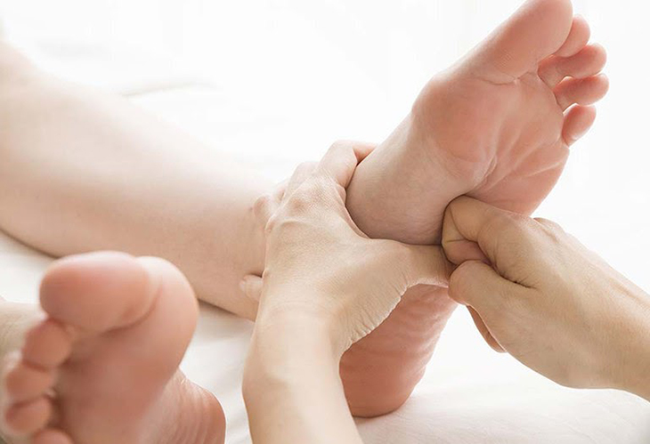 phương pháp bấm huyệt bàn chân