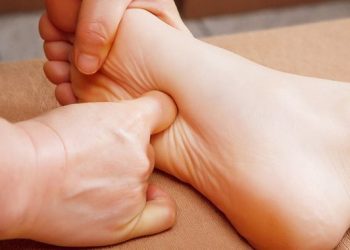 Những tác dụng của phương pháp bấm huyệt bàn chân